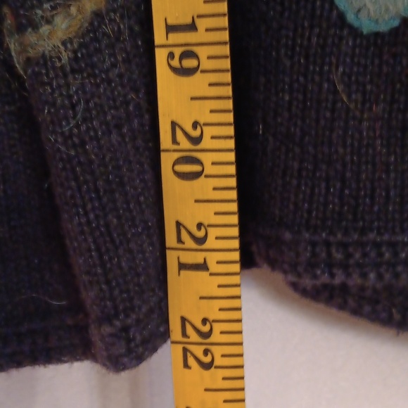 Northern Isles Foral Embroidered Sweater - Black with Red and Green Accents Larg - Picture 5 of 8